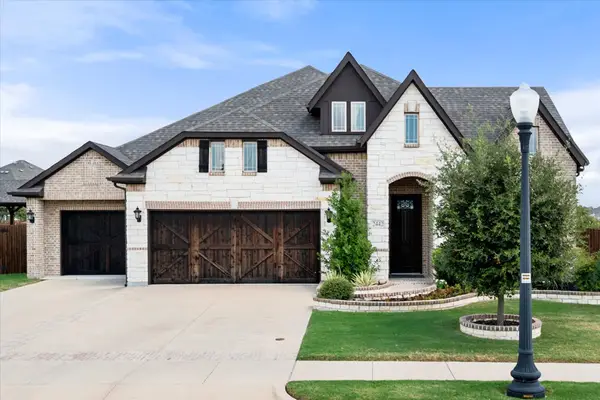 2442 Turning Leaf Lane, Midlothian, TX 76065