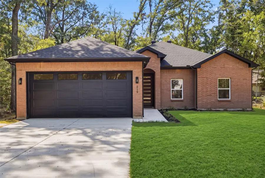 219 W Beachwood Loop, Trinidad, TX 75163 - #2