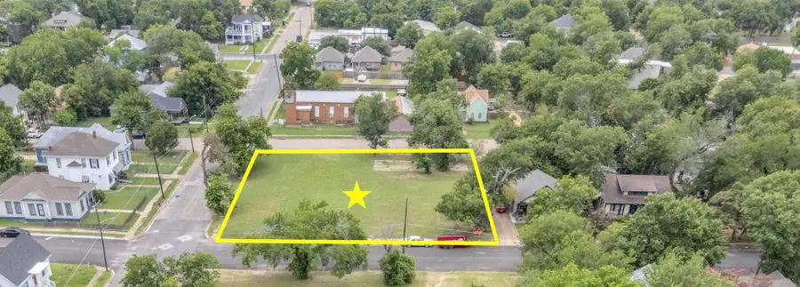 900 N 14th Street, Waco, TX 76707 - #2