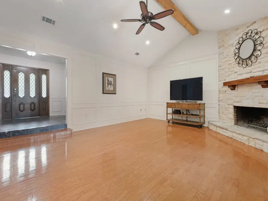 618 Brent Drive, Arlington, TX 76012 - #3