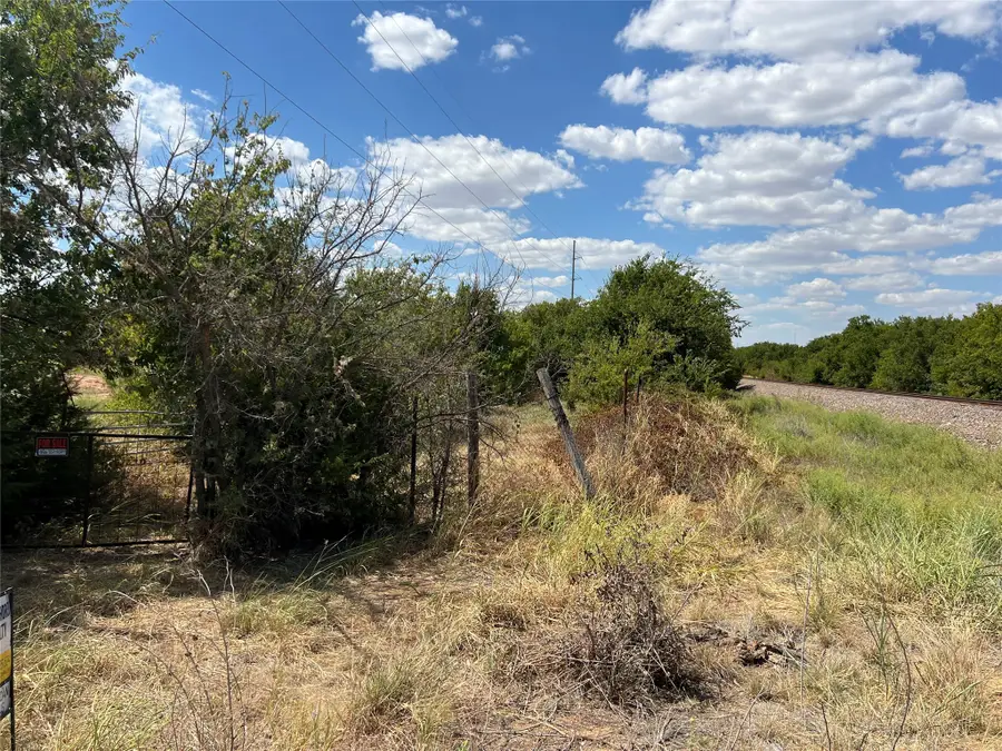 383 Pierce Road, Henrietta, TX 76365 - #2