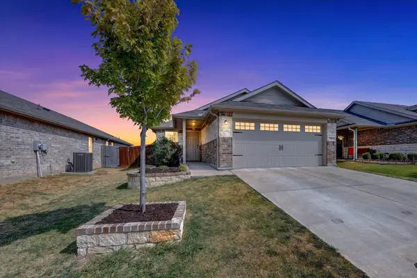 6816 Turtle Stream Drive, Fort Worth, TX 76179