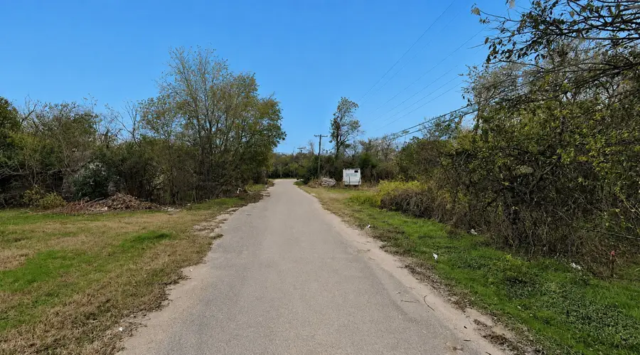 301 E 20th Street #A, Bellmead, TX 76705 - #2