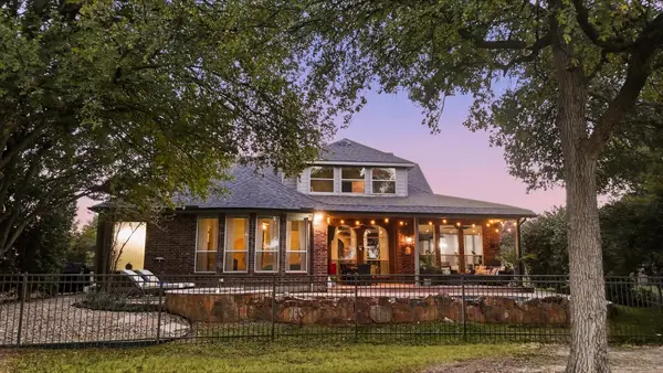 9355 Blanco Drive, Lantana, TX 76226