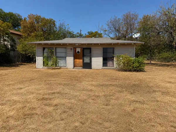 2217 Nina Marie Street, Sansom Park, TX 76114