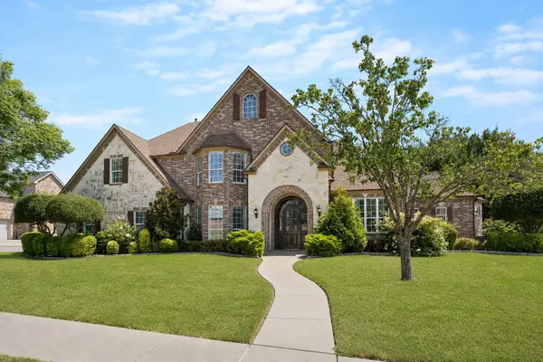 804 White Buffalo Lane, Heath, TX 75032
