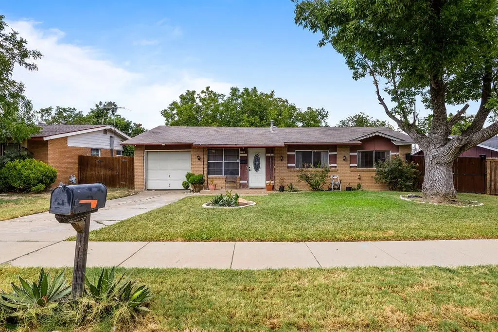 2519 Plaza Street, Arlington, TX 76010 - #1