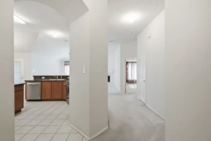 4816 Barnhill Lane, Fort Worth, TX 76135 - #3