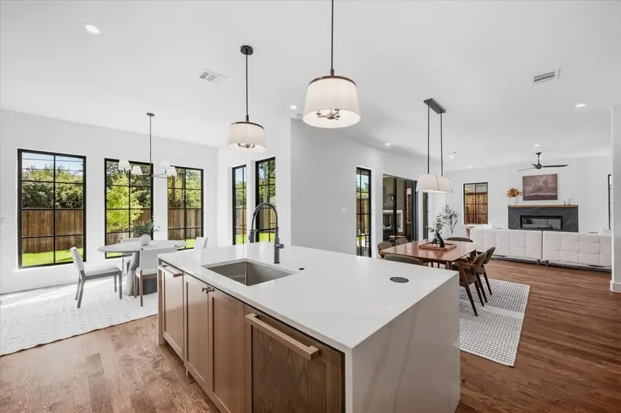 4320 Concho Street, Dallas, TX 75206 - #3