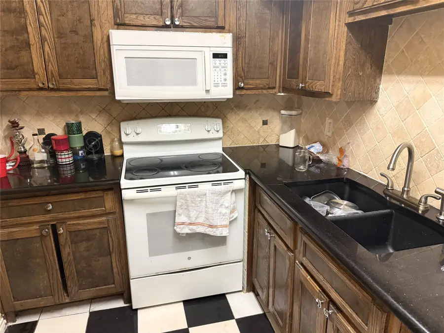 9825 Walnut Street #M 207, Dallas, TX 75243 - #3