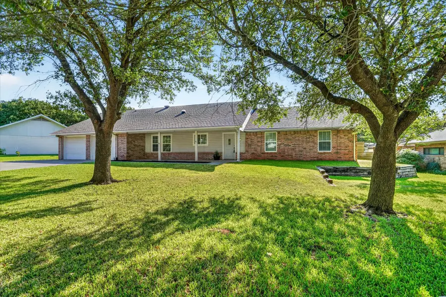 215 Mistletoe Lane, Keene, TX 76059 - #2