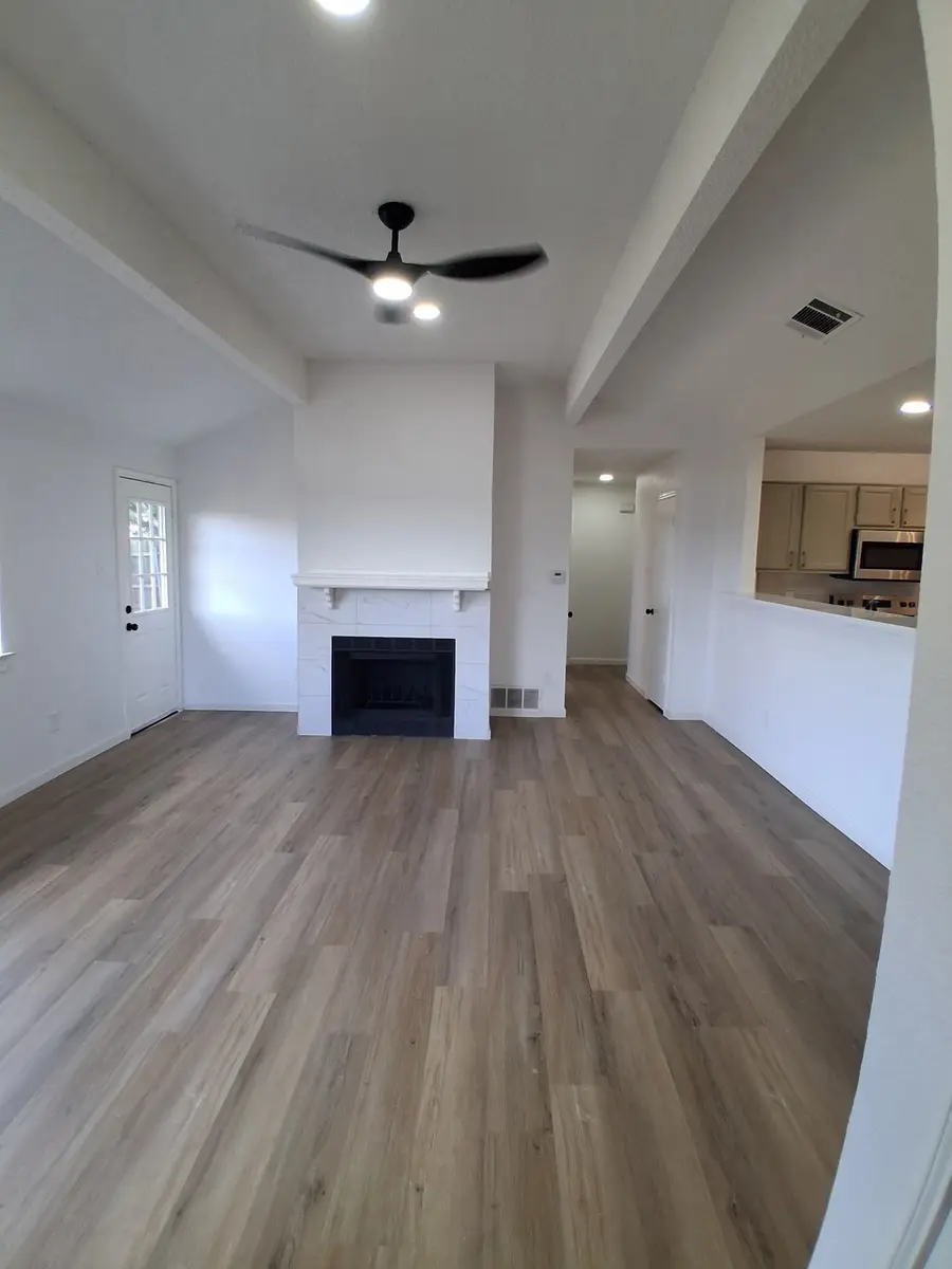 414 Valley Mills Drive, Arlington, TX 76018 - #2
