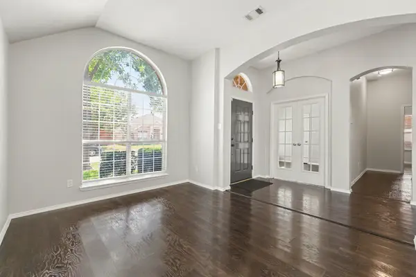5528 Green Hollow Lane, The Colony, TX 75056