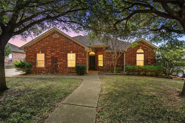 217 Keswick Drive, Hewitt, TX 76643