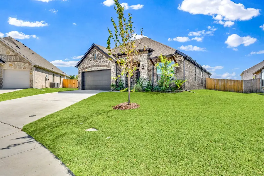 303 Maltese Drive, Red Oak, TX 75154 - #3