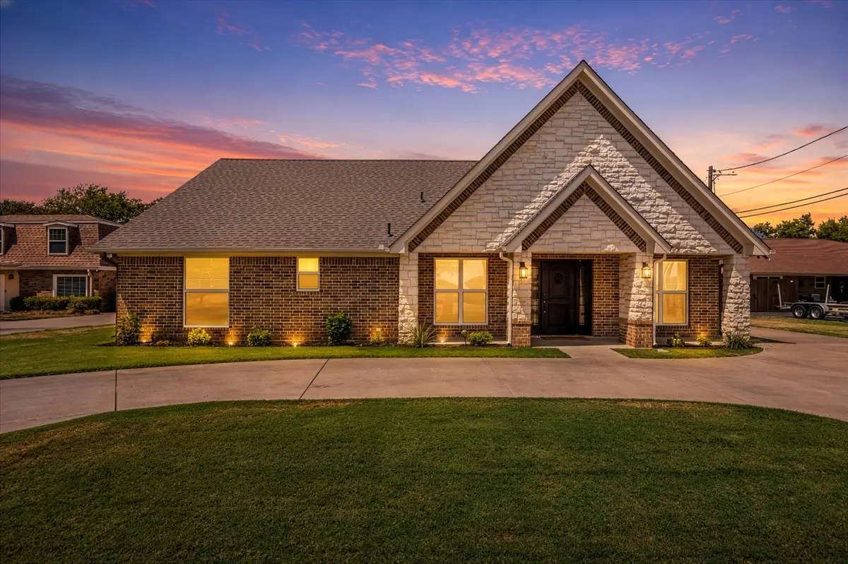 4100 Apache Trail Court, Granbury, TX 76048 - #1
