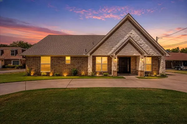 4100 Apache Trail Court, Granbury, TX 76048