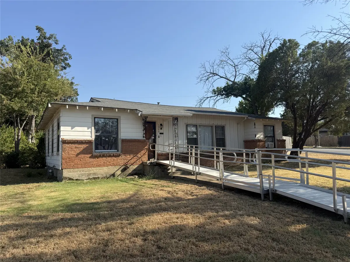 5500 Purington Avenue, Fort Worth, TX 76112 - #1
