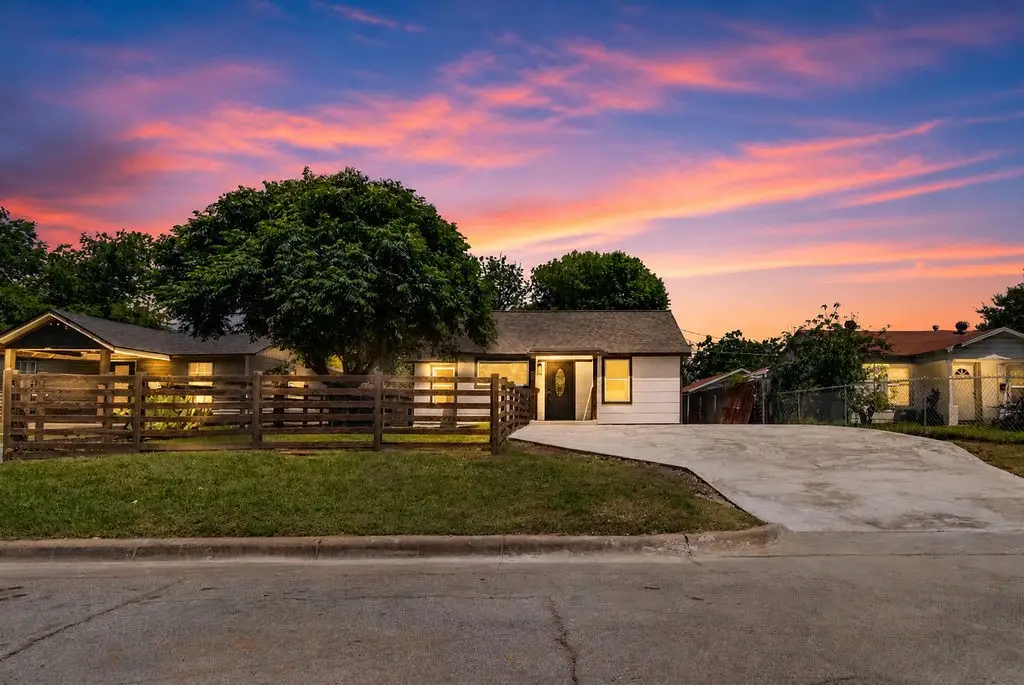 3939 E 4th Street, Fort Worth, TX 76111 - #1