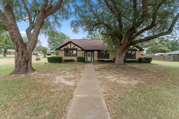 401 Southgate Drive, Mt Pleasant, TX 75455