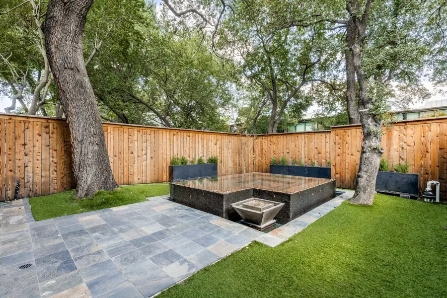 4020 Buena Vista, Dallas, TX 75204 - #2
