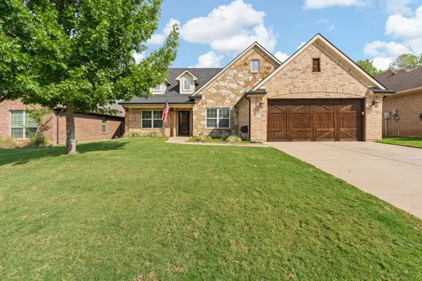 3137 Shoreline Drive, Burleson, TX 76028