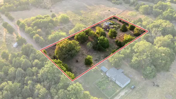 117 W Pecan Street, Ravenna, TX 75476