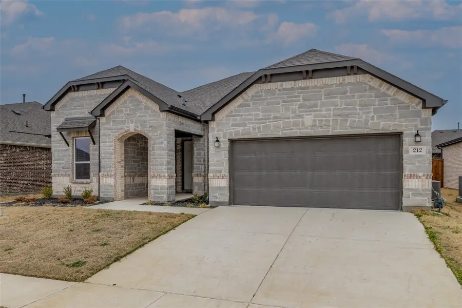 212 Colvin Lane, Justin, TX 76247 - #2