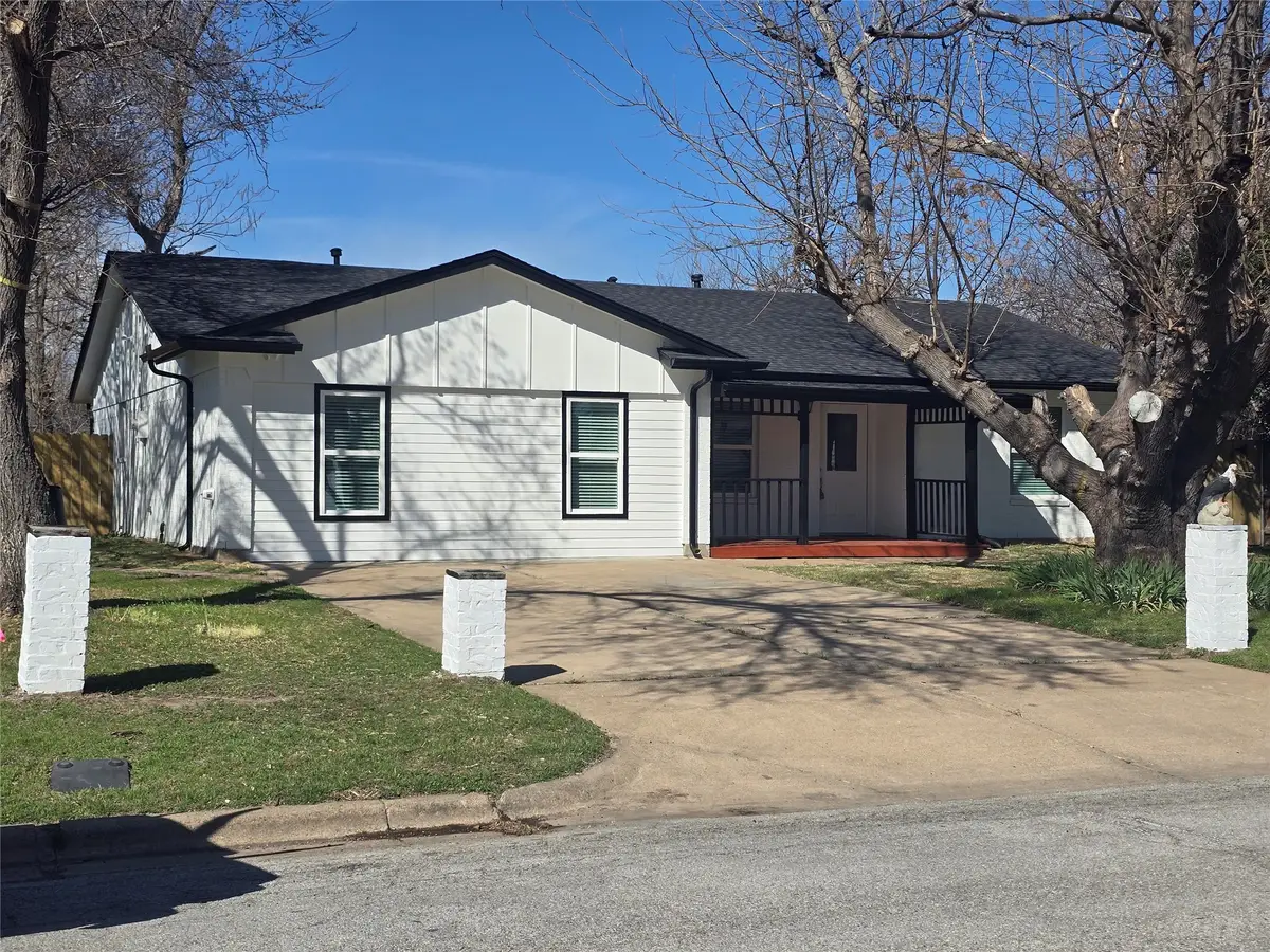 8017 Donegal Lane, North Richland Hills, TX 76180 - #1