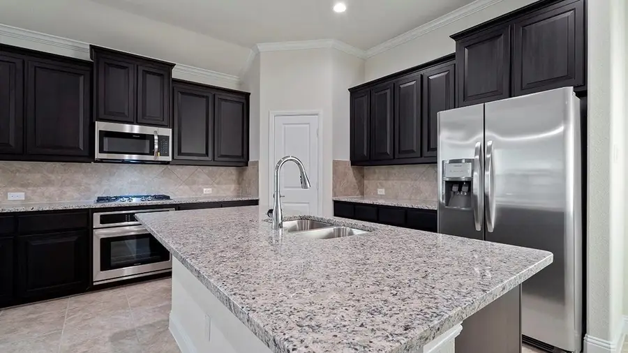 1006 Summer Grove Drive, Midlothian, TX 76065 - #3