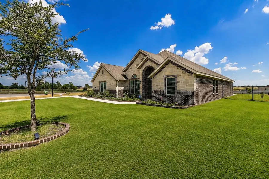 198 Spanish Moss Trail, Rhome, TX 76078 - #3