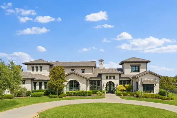 914 Foxglove Trail, Fairview, TX 75069