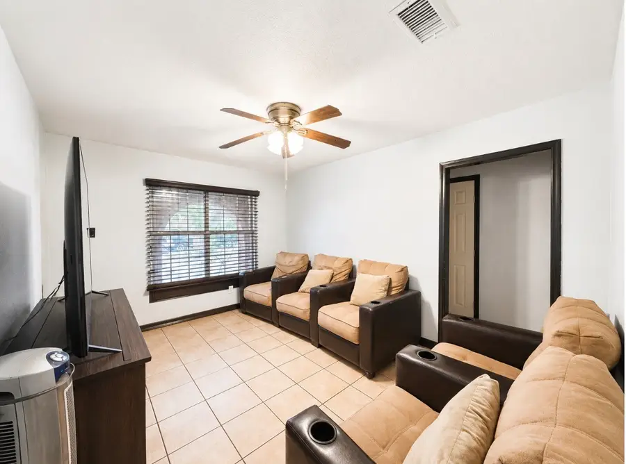 4408 Hunter Street, Haltom City, TX 76117 - #3