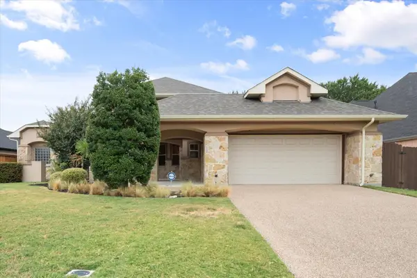 2509 Thoroughbred Lane, Mansfield, TX 76063