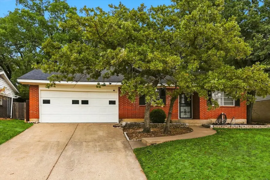 1813 Barron Lane, Fort Worth, TX 76112 - #2