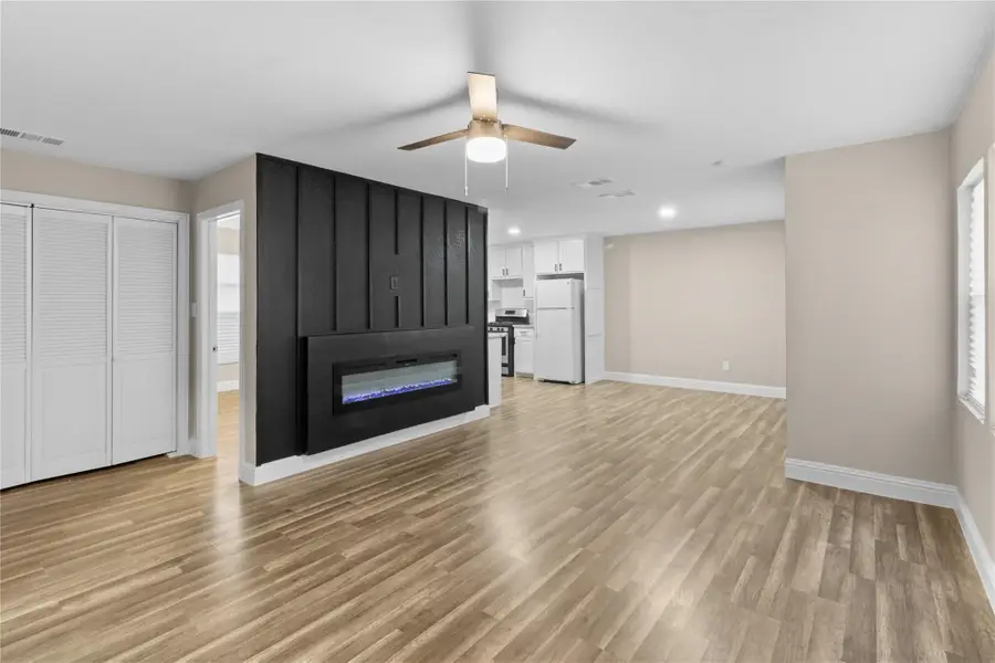 2907 Clinton Avenue, Fort Worth, TX 76106 - #2