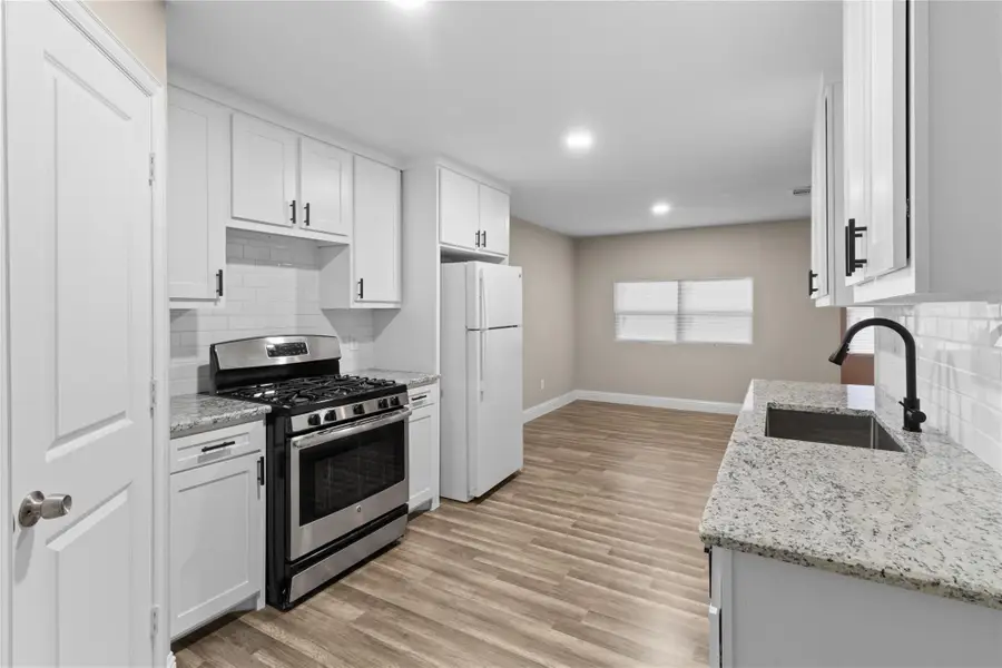 2907 Clinton Avenue, Fort Worth, TX 76106 - #3