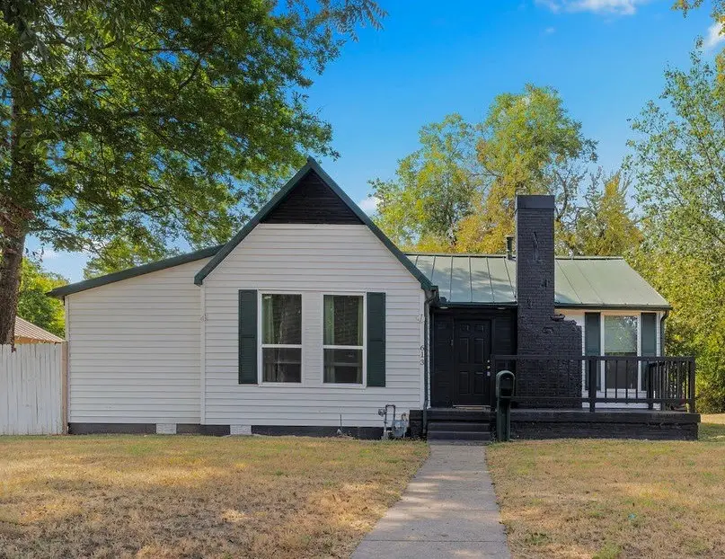 613 Houston Street, Sulphur Springs, TX 75482 - #3