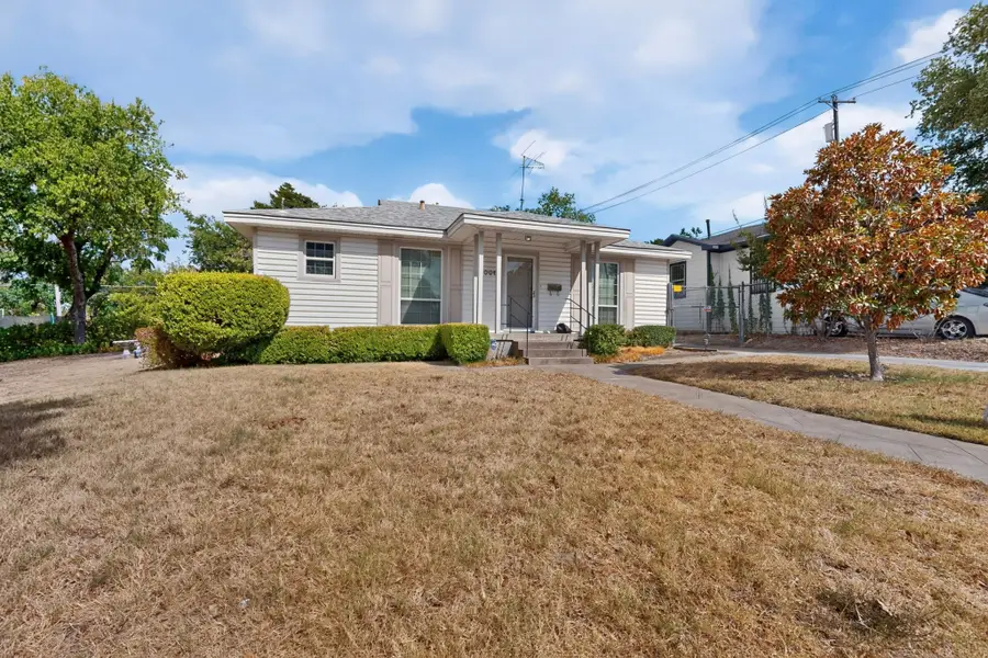 2006 S Ewing Avenue, Dallas, TX 75216 - #2