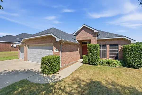 513 Northbrook Avenue, Oak Point, TX 75068