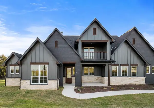 554 Shoreside Drive, Corsicana, TX 75109