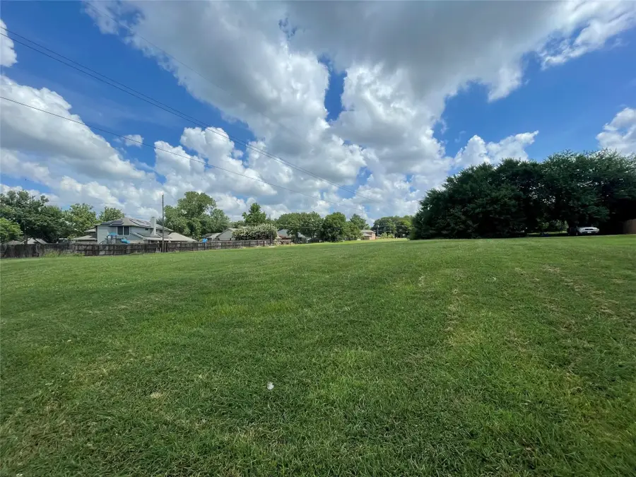 2903 Meadows Lane, Sherman, TX 75092 - #2