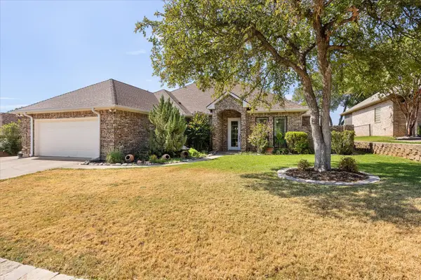 8712 Bellechase Road, Granbury, TX 76049