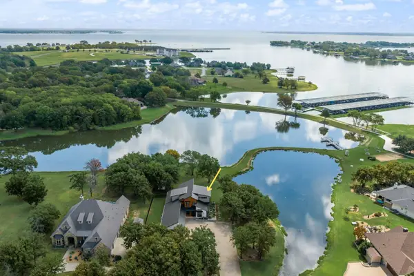 708 Clear Water Court, Corsicana, TX 75109