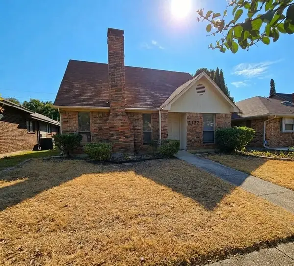 2127 Cordoba Drive, Carrollton, TX 75006