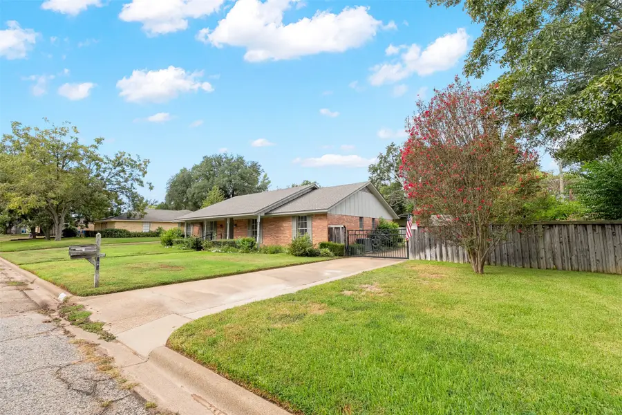 925 Bradley Drive, Athens, TX 75751 - #2