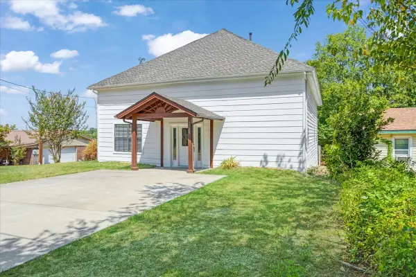 3728 Luella Road, Sherman, TX 75090