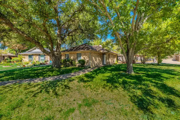 512 E Stone Circle, Wylie, TX 75098