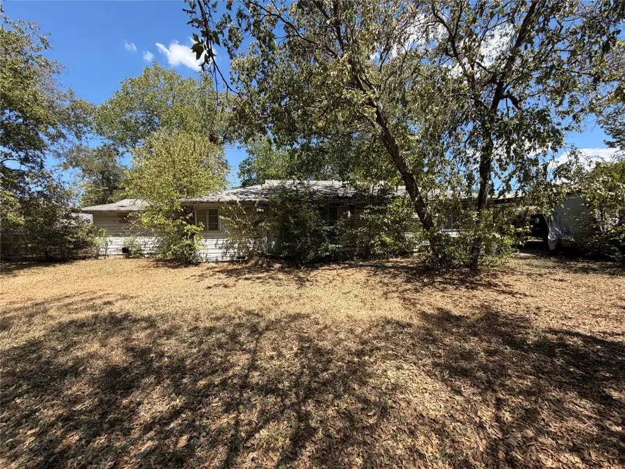 107 W Elm, Alvarado, TX 76009 - #2