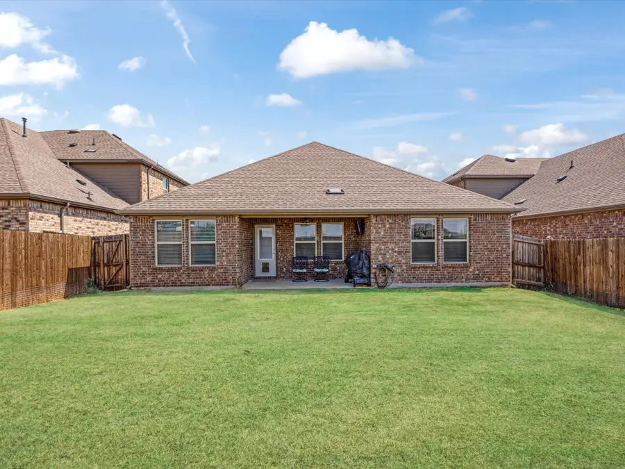 3257 Trails End Road, Aubrey, TX 76227 - #2